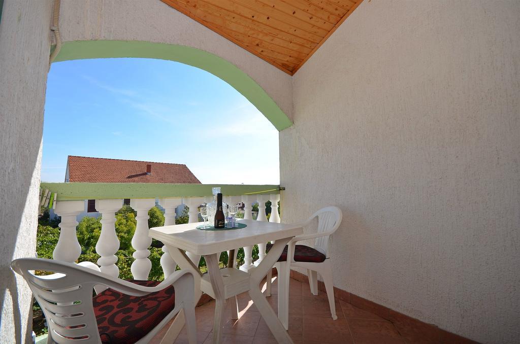 Apartments Nada Водице Экстерьер фото