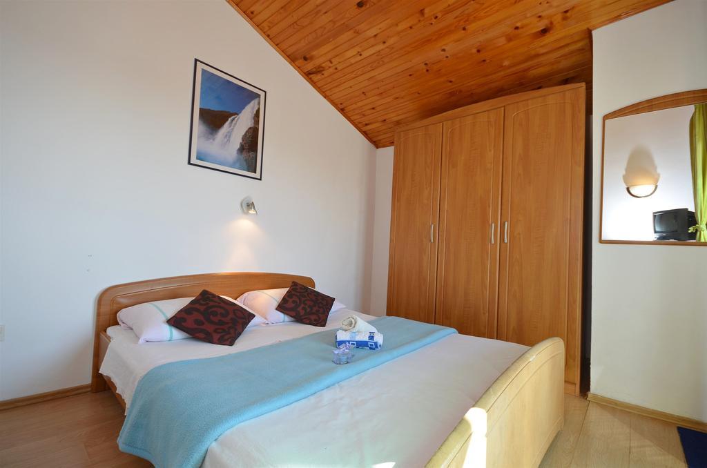 Apartments Nada Водице Экстерьер фото